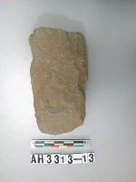 藏品(中型舌刃打製石斧)的圖片